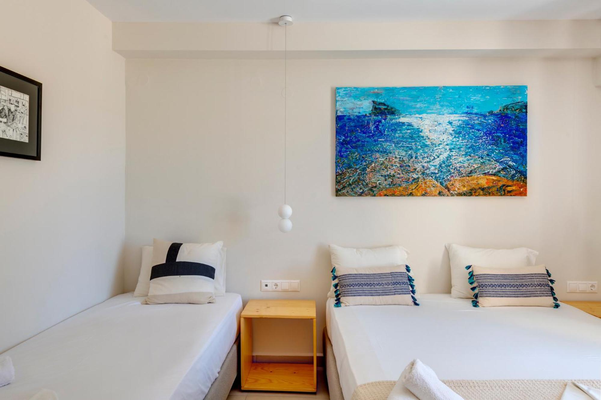 Hotel Kamelo Vári Екстериор снимка