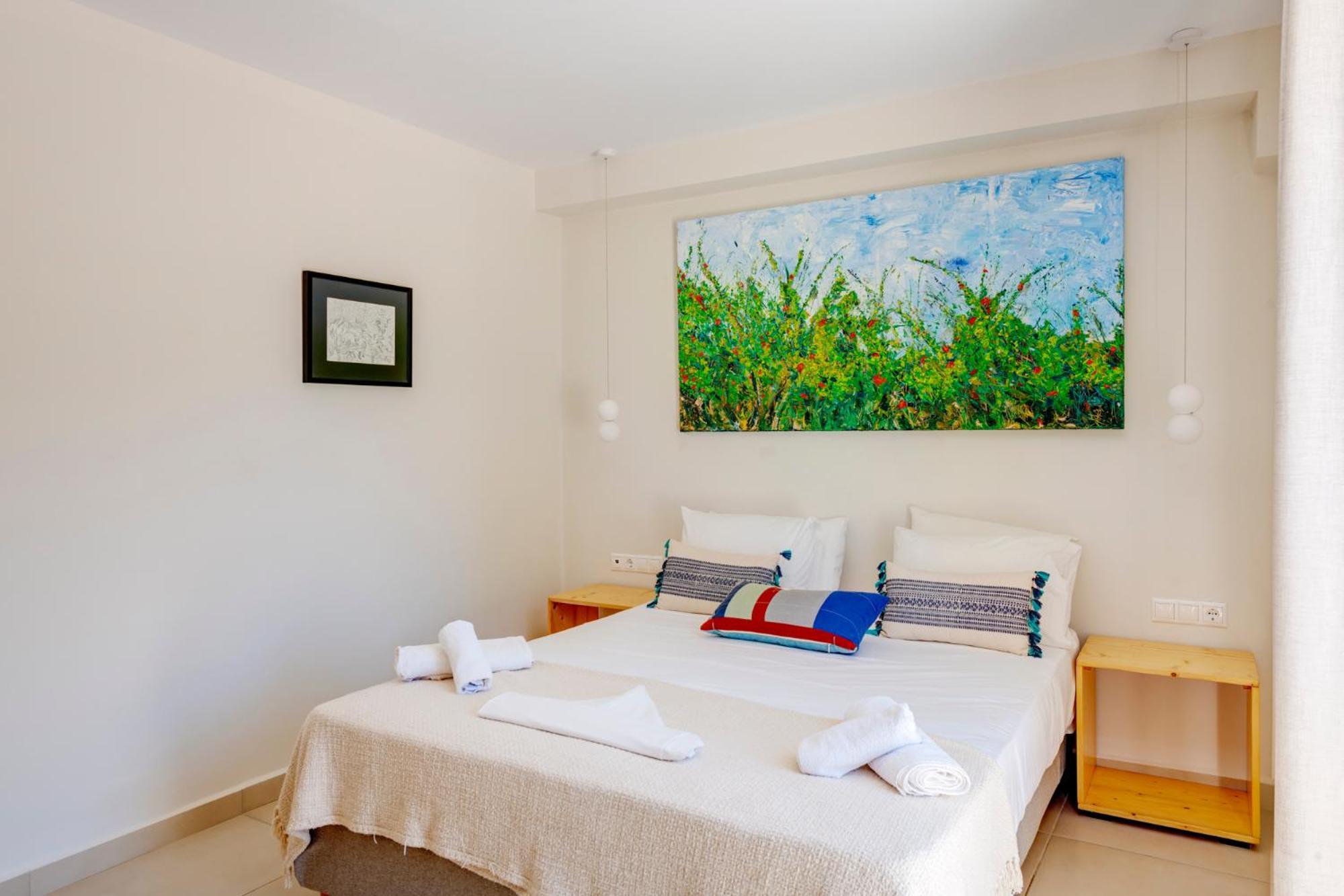 Hotel Kamelo Vári Екстериор снимка