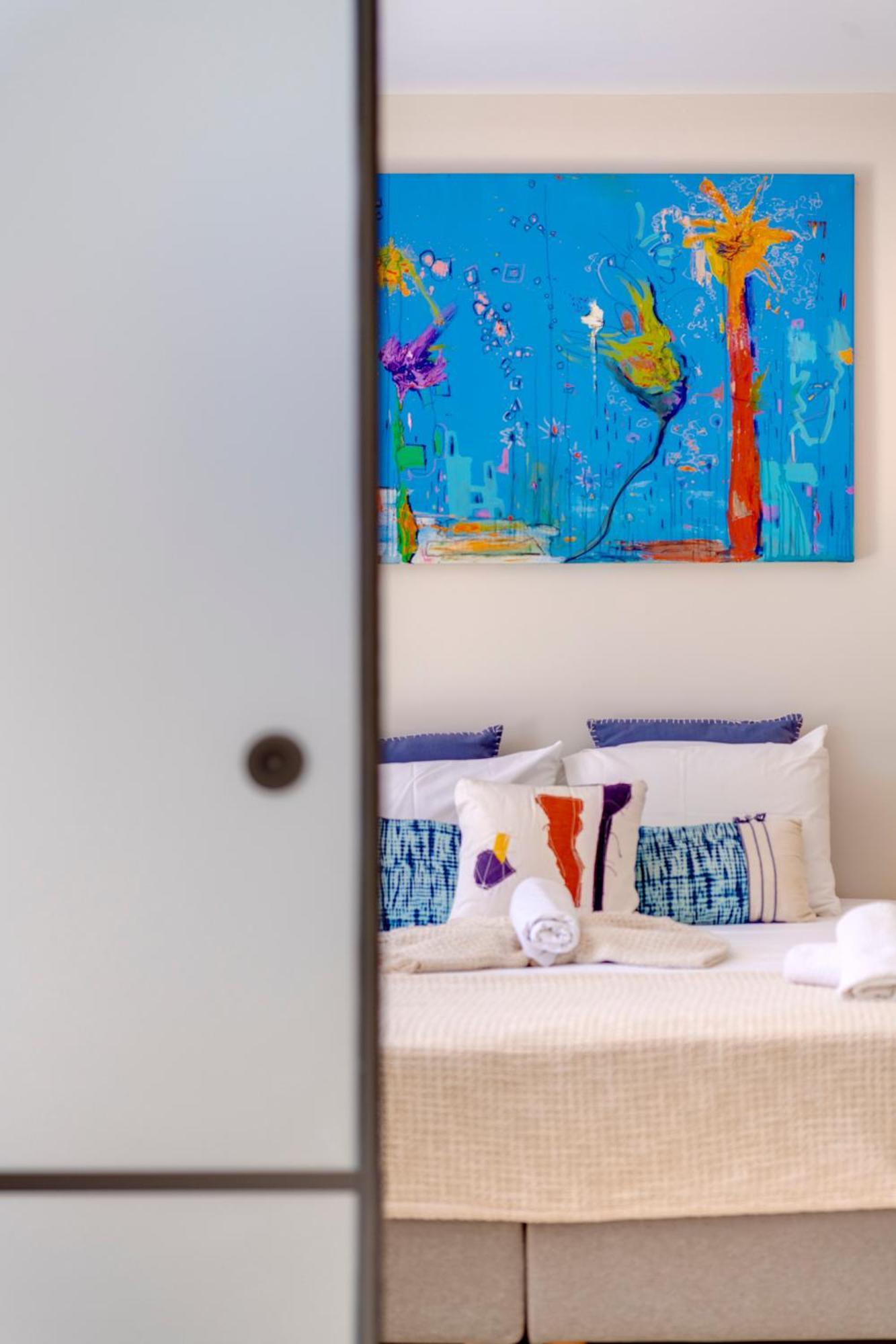 Hotel Kamelo Vári Екстериор снимка
