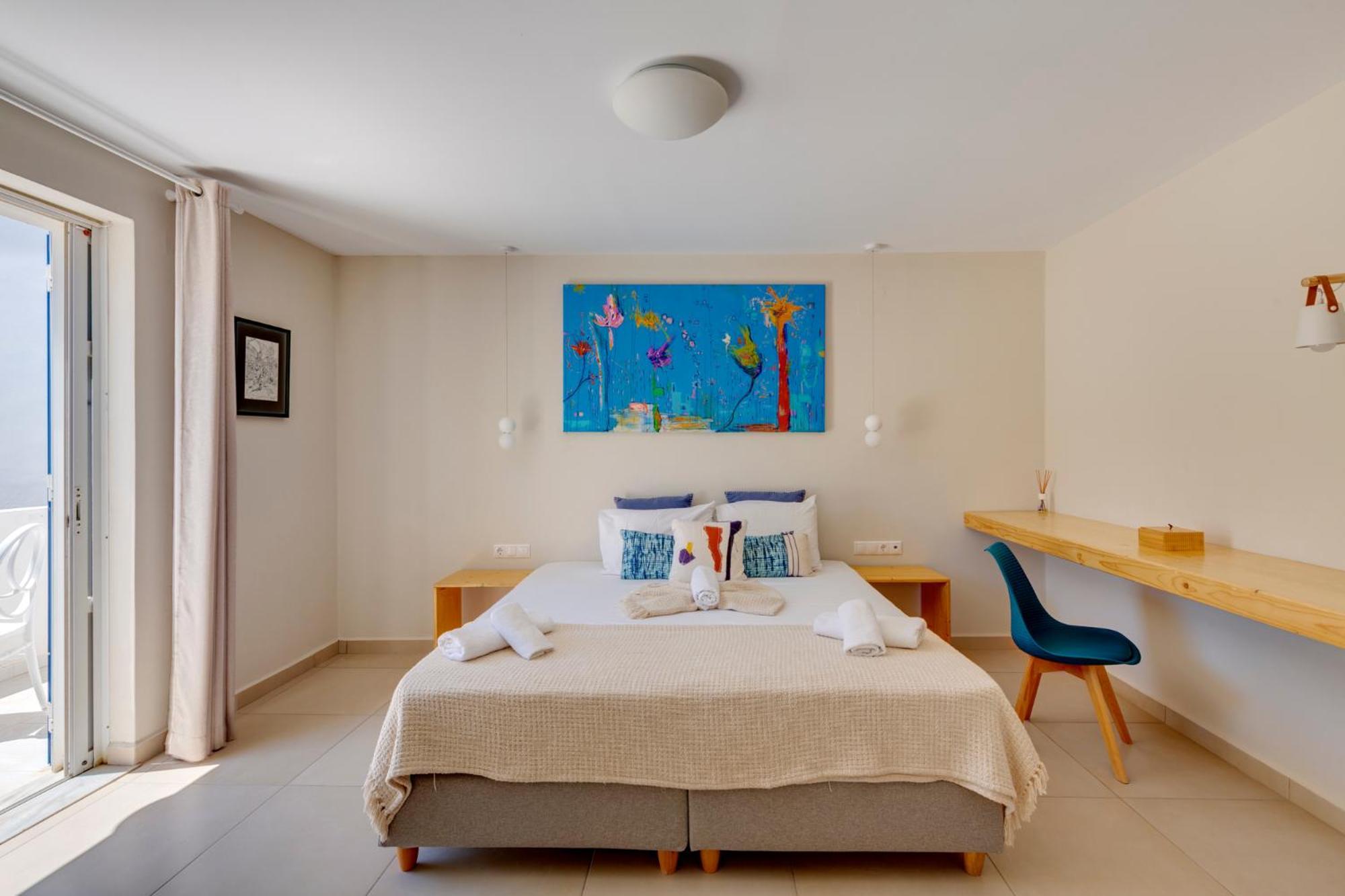 Hotel Kamelo Vári Екстериор снимка