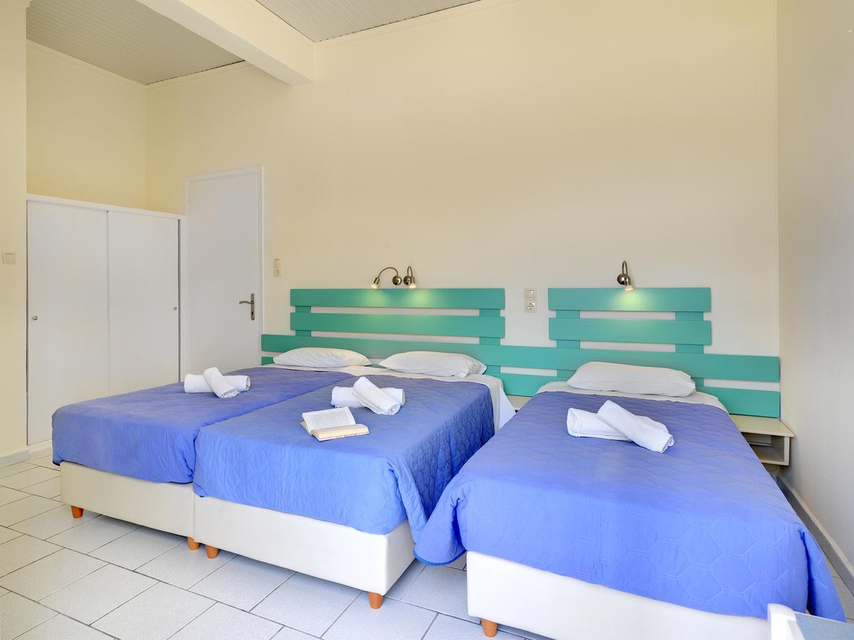 Hotel Kamelo Vári Екстериор снимка