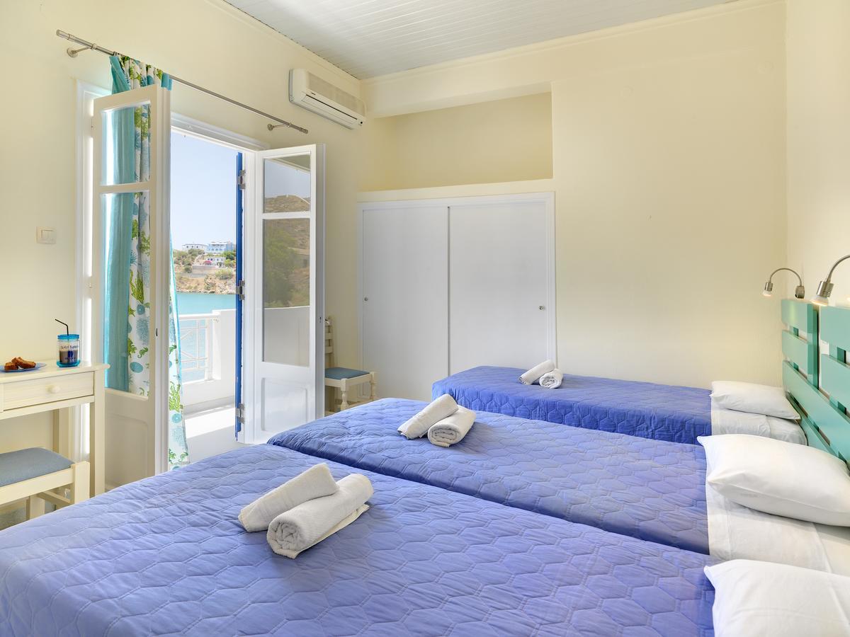 Hotel Kamelo Vári Екстериор снимка