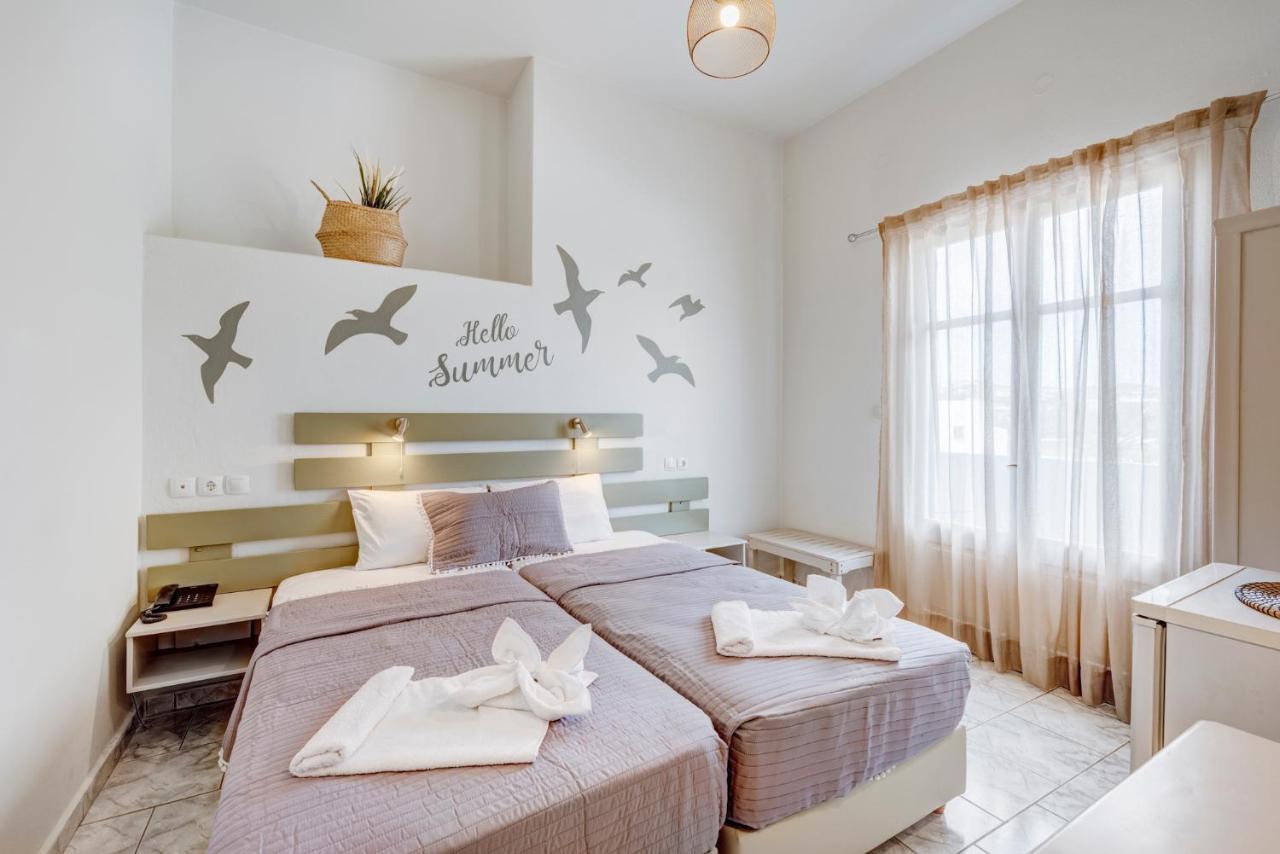 Hotel Kamelo Vári Екстериор снимка