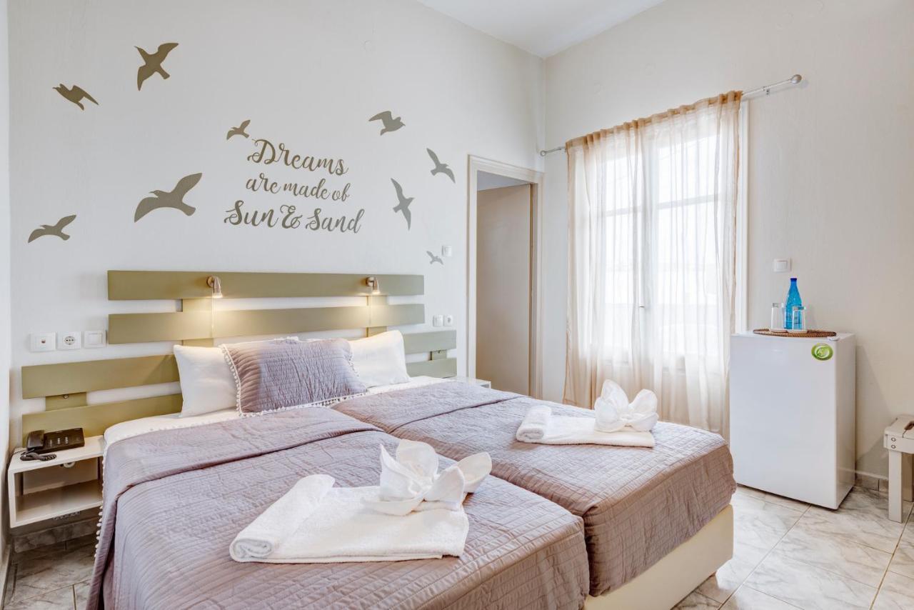 Hotel Kamelo Vári Екстериор снимка